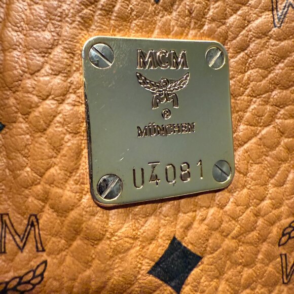 MCM Visetos Backpack & Dust Bag - Picture 3 of 8